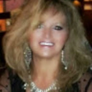 Meet your Posher, Carolyn